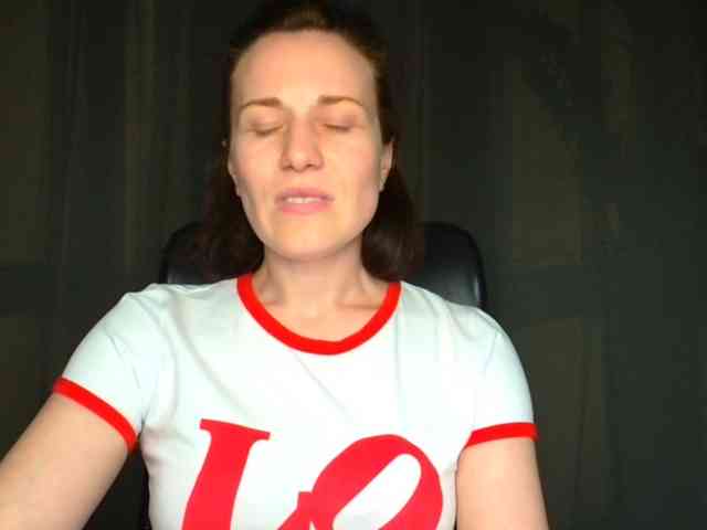 BellaKisss1 webcam