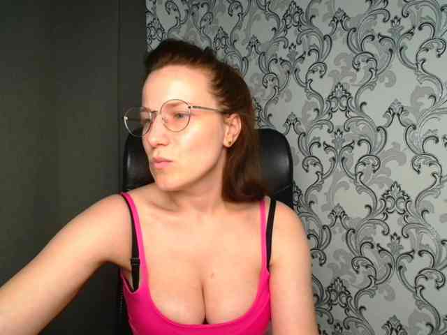 BellaKisss1 webcam