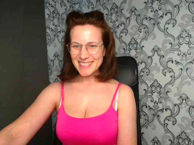 BellaKisss1 webcam