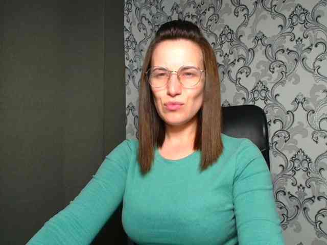BellaKisss1