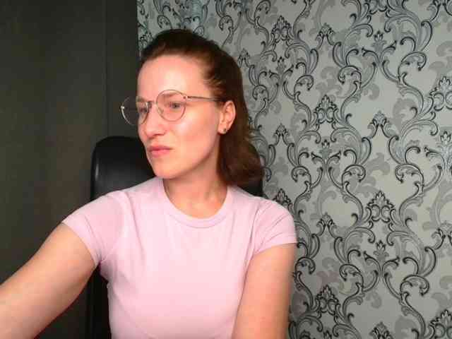 BellaKisss1 webcam