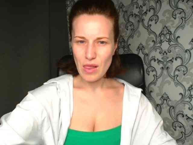 BellaKisss1