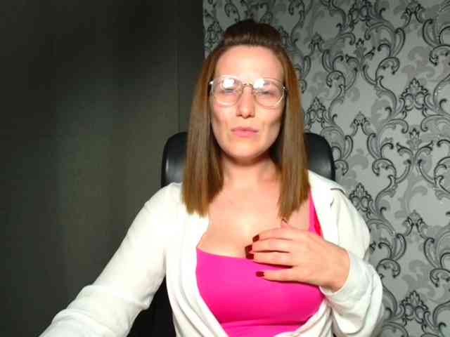 BellaKisss1 webcam