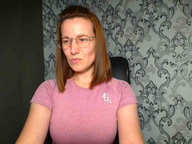 BellaKisss1 webcam