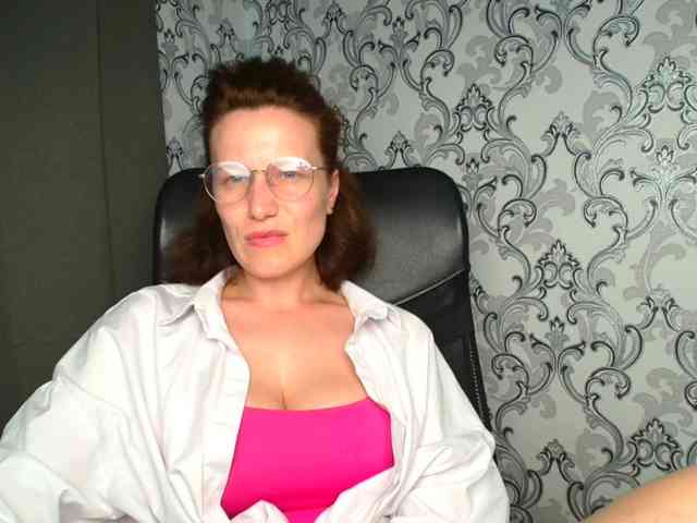 BellaKisss1 webcam