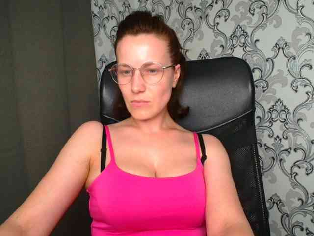 BellaKisss1 webcam