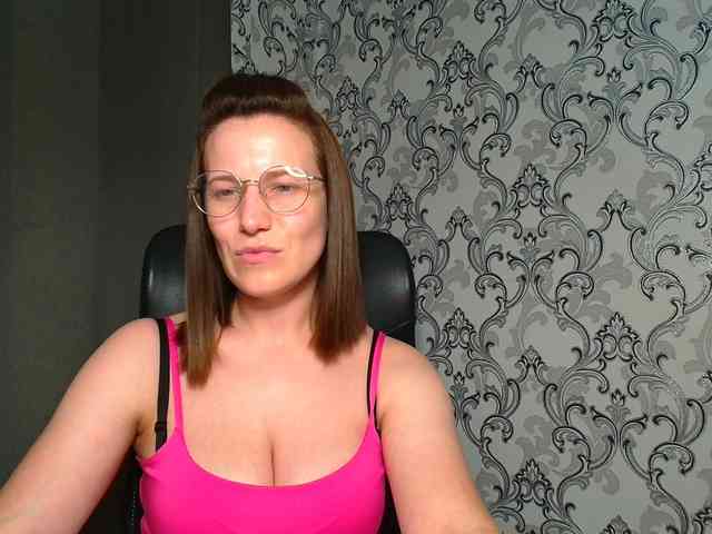 BellaKisss1 webcam