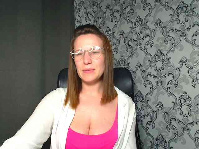 BellaKisss1 webcam