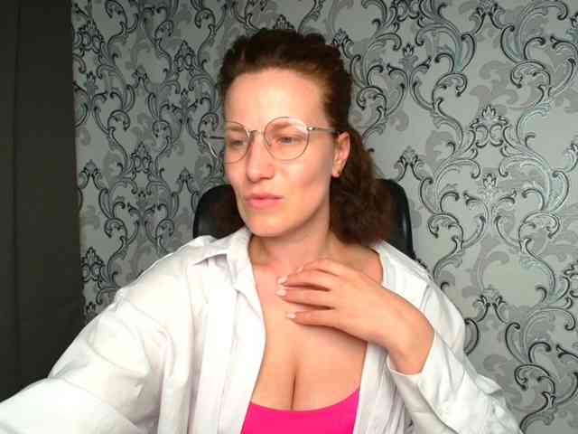 BellaKisss1 webcam