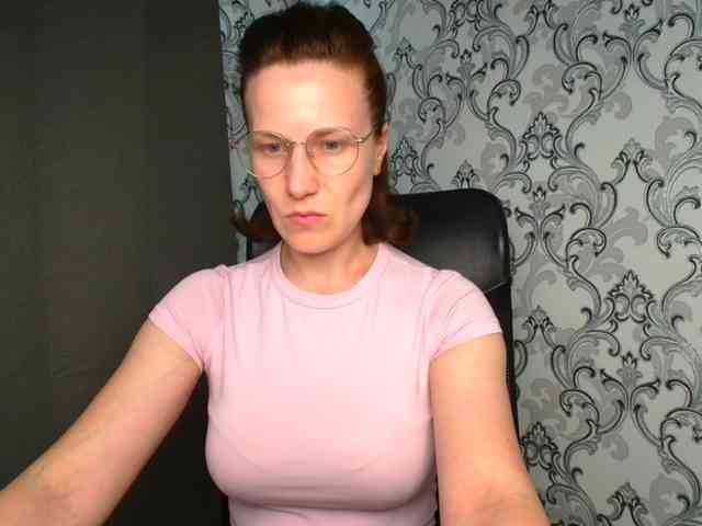 BellaKisss1 webcam
