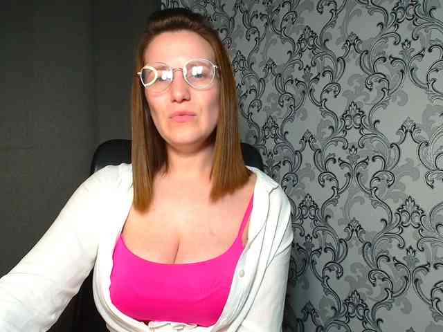 BellaKisss1 webcam