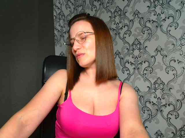BellaKisss1 webcam