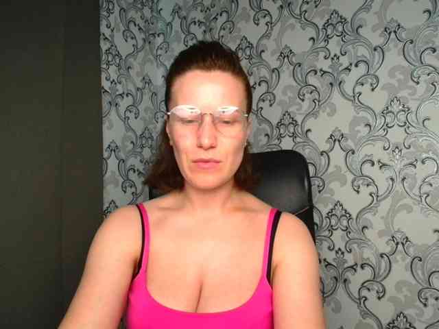 BellaKisss1 webcam