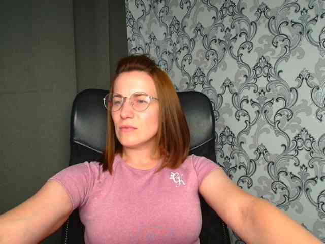 BellaKisss1 webcam