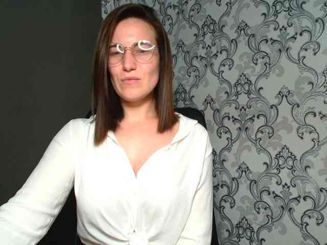 BellaKisss1