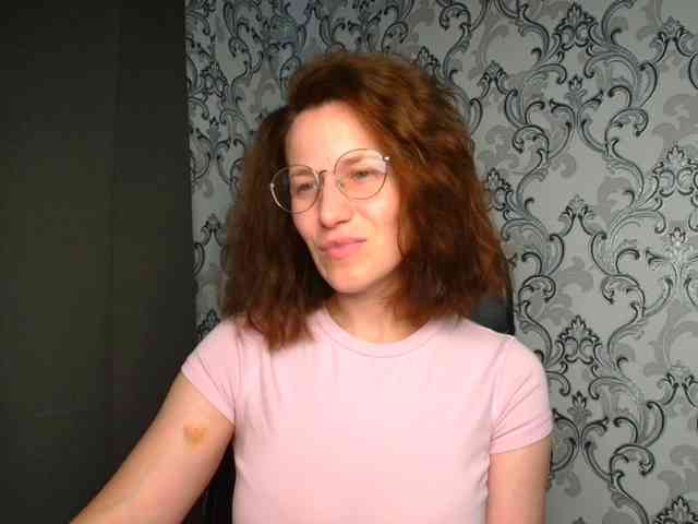 BellaKisss1 webcam