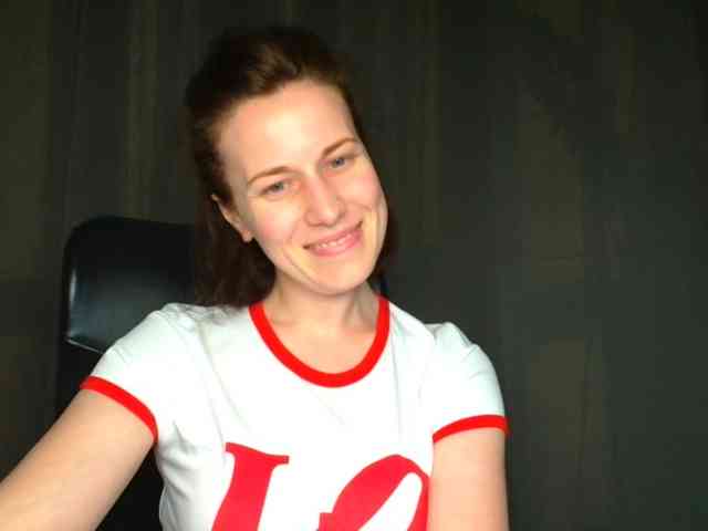 BellaKisss1 webcam