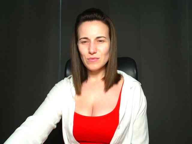 BellaKisss1