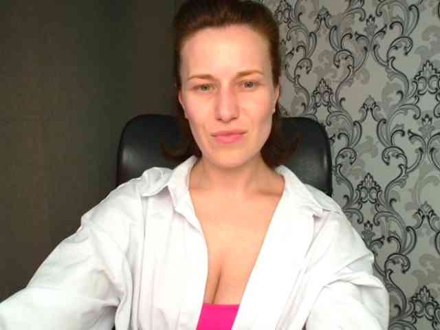 BellaKisss1 webcam