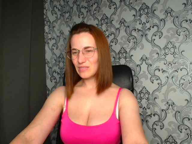 BellaKisss1 webcam