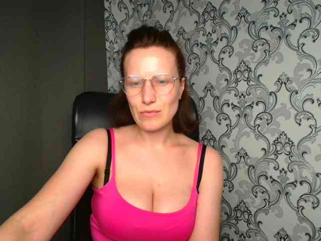 BellaKisss1 webcam