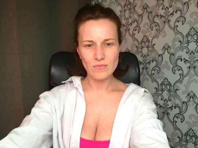 BellaKisss1 webcam