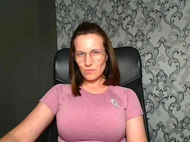 BellaKisss1 Live Webcam on BongaCams
