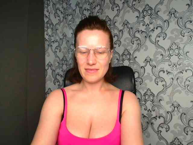 BellaKisss1 webcam
