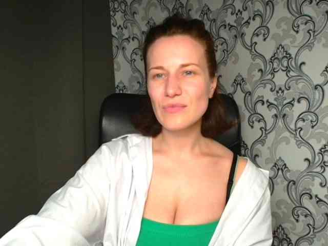 BellaKisss1 webcam