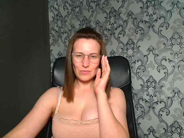 BellaKisss1 webcam