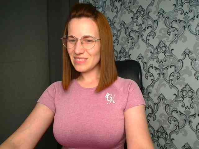 BellaKisss1 webcam