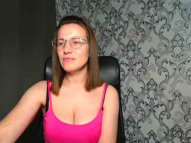 BellaKisss1 webcam