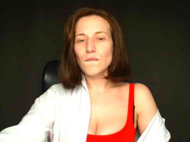 BellaKisss1 webcam