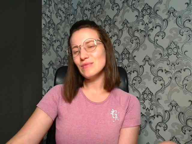 BellaKisss1 webcam