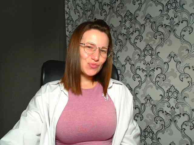 BellaKisss1 webcam