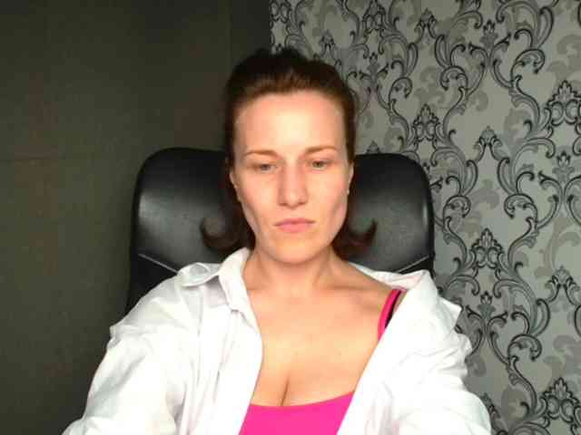 BellaKisss1 webcam