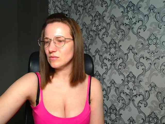 BellaKisss1 webcam