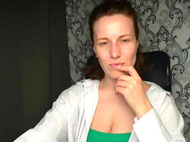 BellaKisss1 webcam
