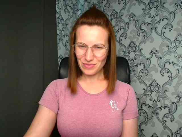 BellaKisss1 webcam