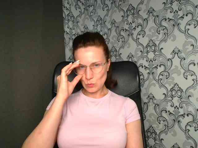 BellaKisss1 webcam