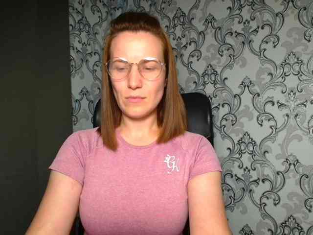 BellaKisss1 webcam