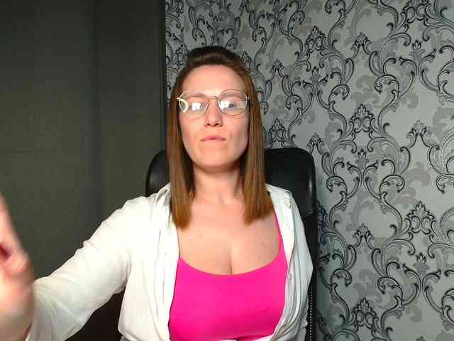 BellaKisss1 webcam