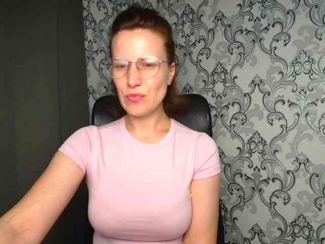 BellaKisss1 webcam