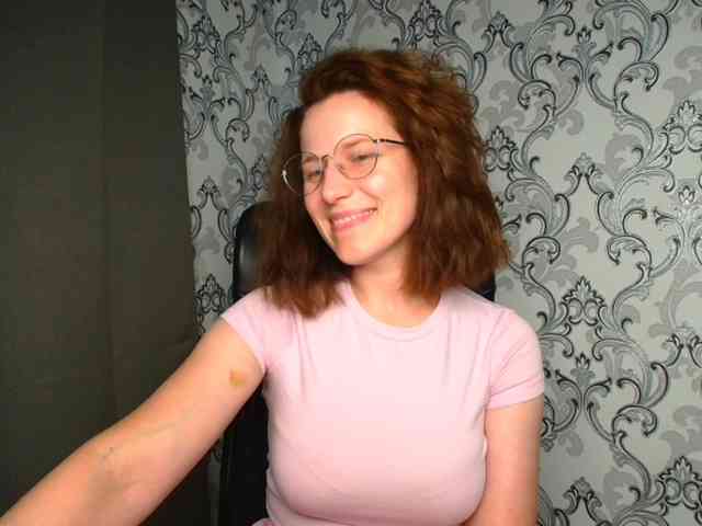 BellaKisss1 webcam