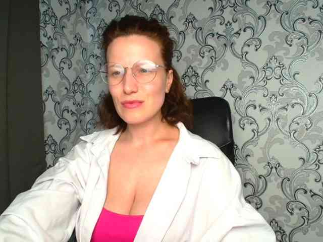 BellaKisss1 webcam