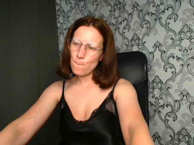 BellaKisss1 webcam