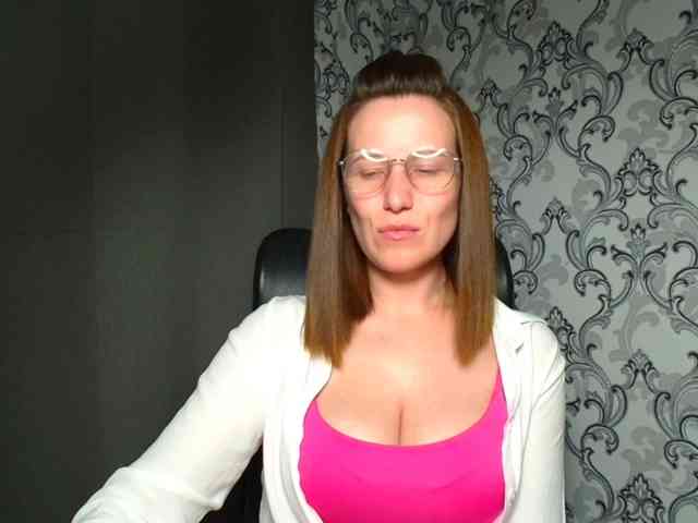 BellaKisss1
