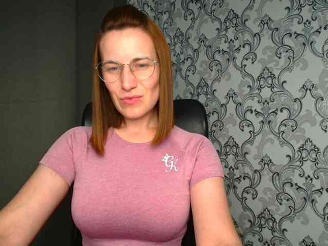BellaKisss1 webcam