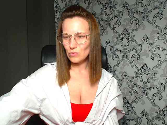 BellaKisss1 webcam