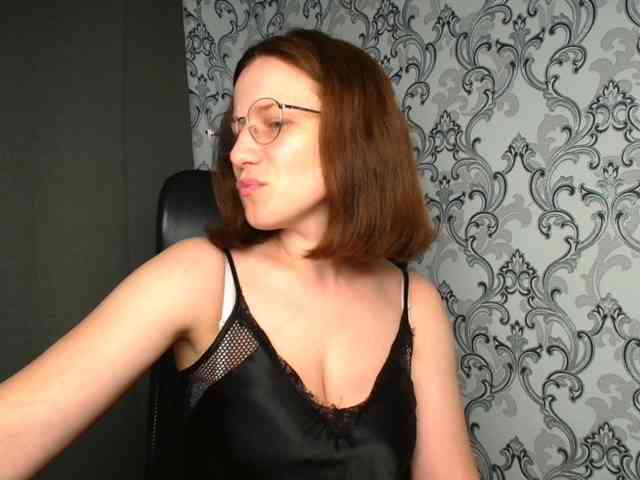 BellaKisss1 webcam